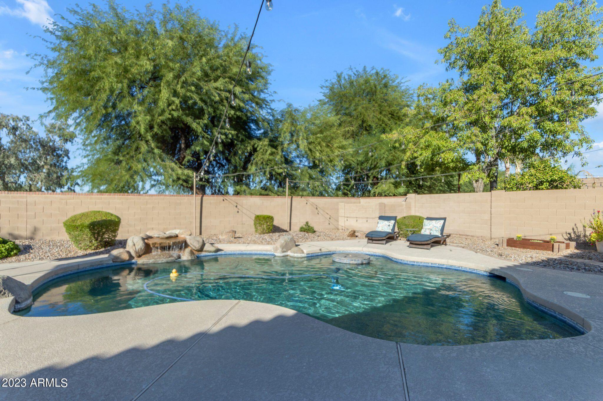 1760 E DERRINGER Way