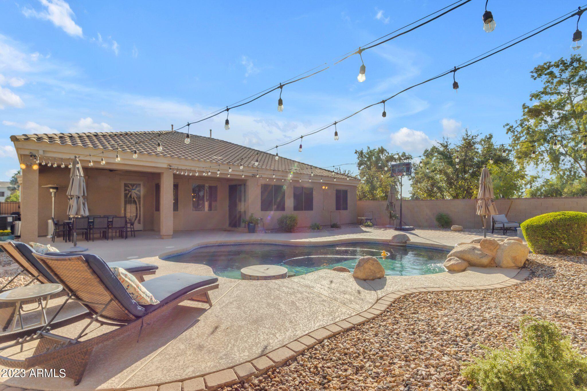 1760 E DERRINGER Way