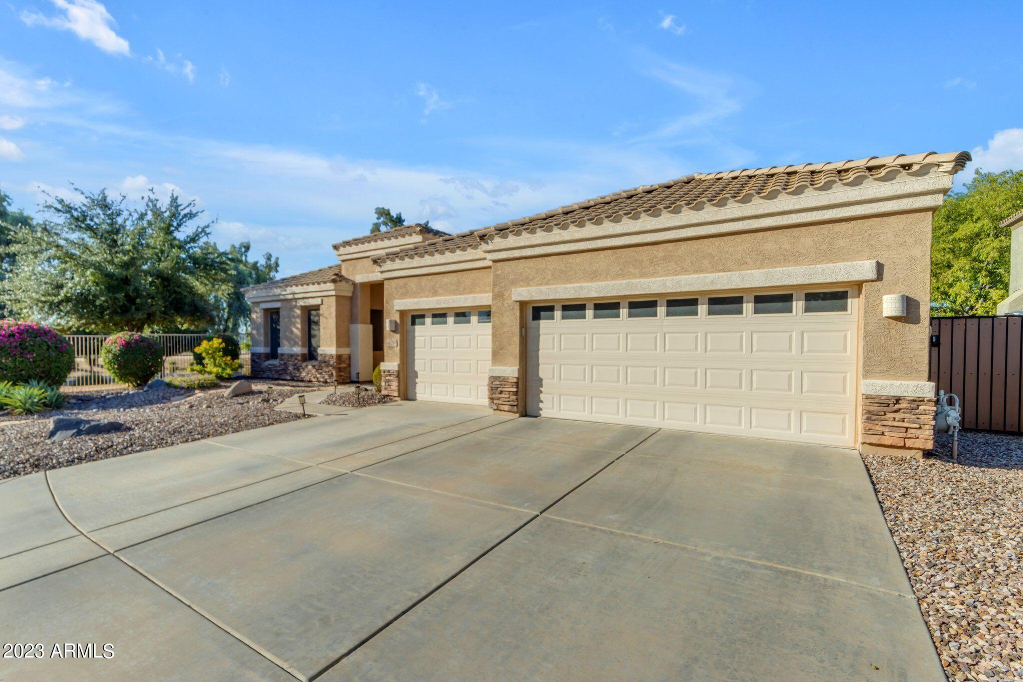 1760 E DERRINGER Way