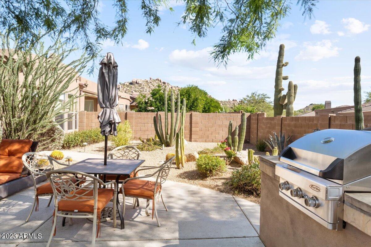 7347 E EAGLE FEATHER Road