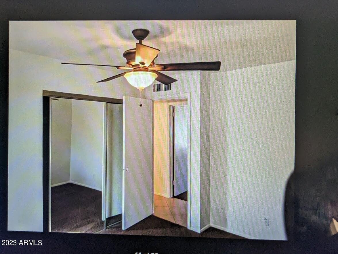 2307 W ALTADENA Avenue