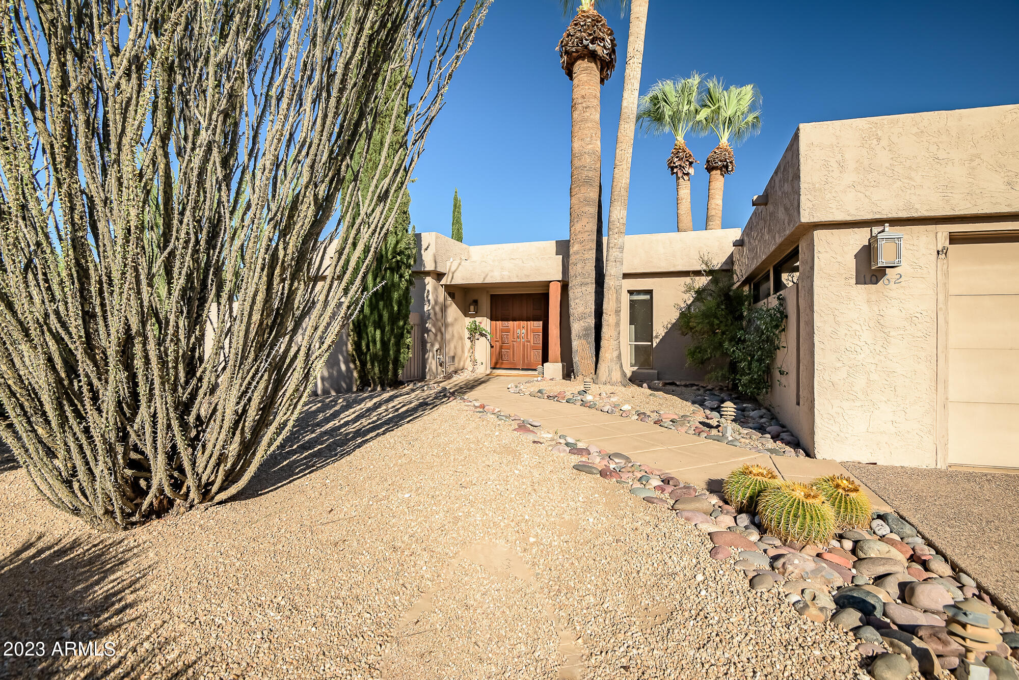 1062 E BOULDER Drive