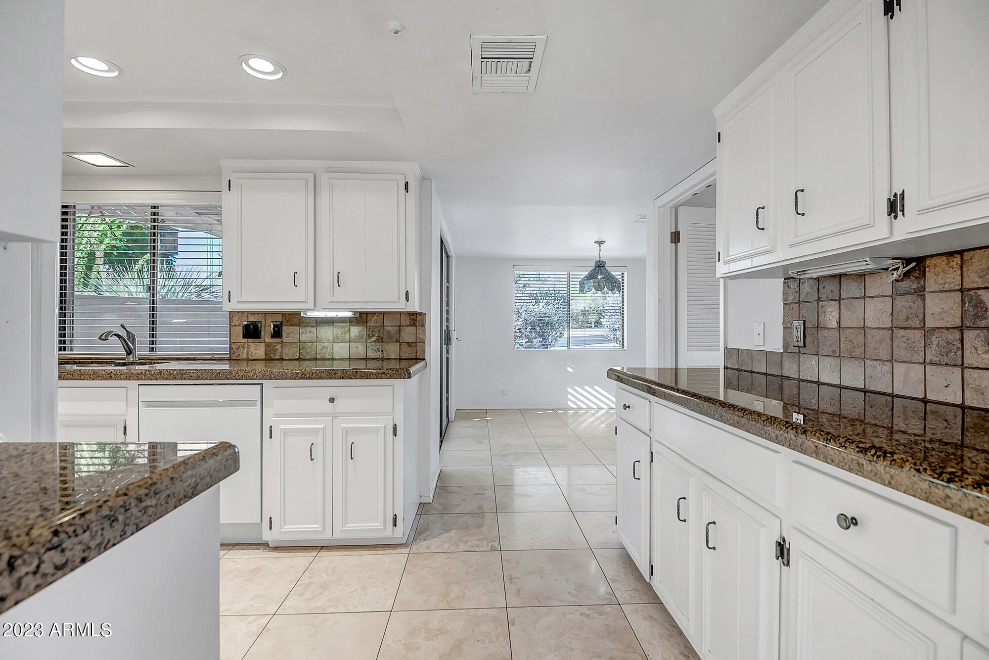 1062 E BOULDER Drive
