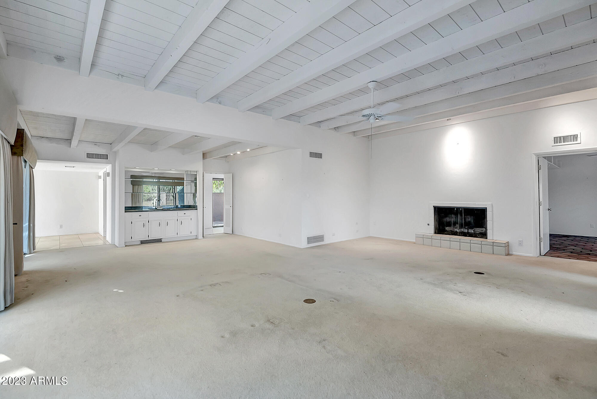 1062 E BOULDER Drive