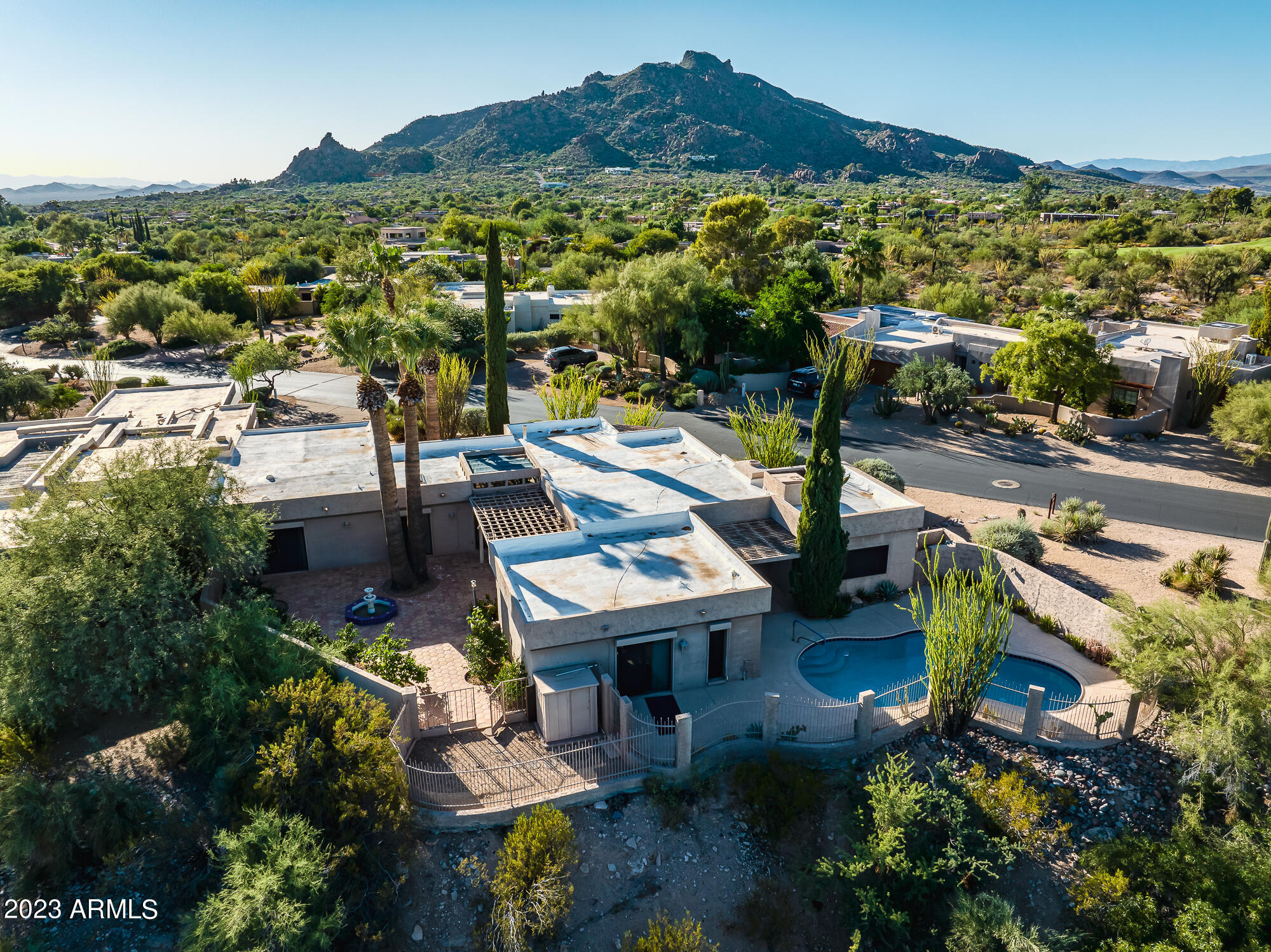 1062 E BOULDER Drive