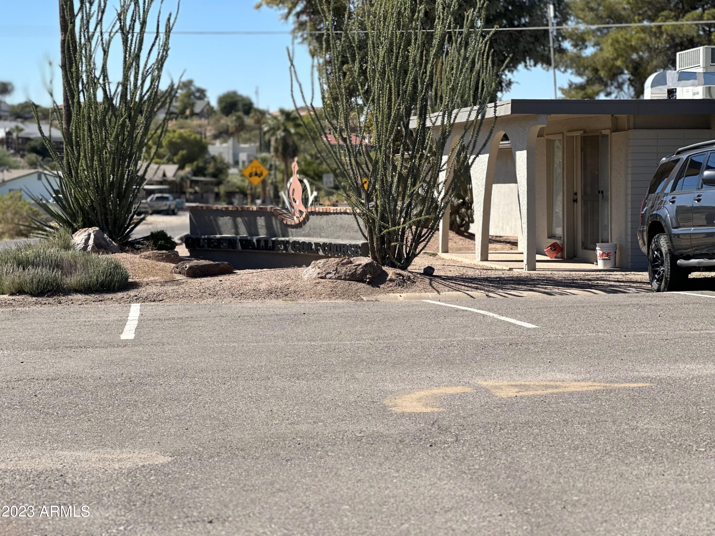 108 N ETTA Drive