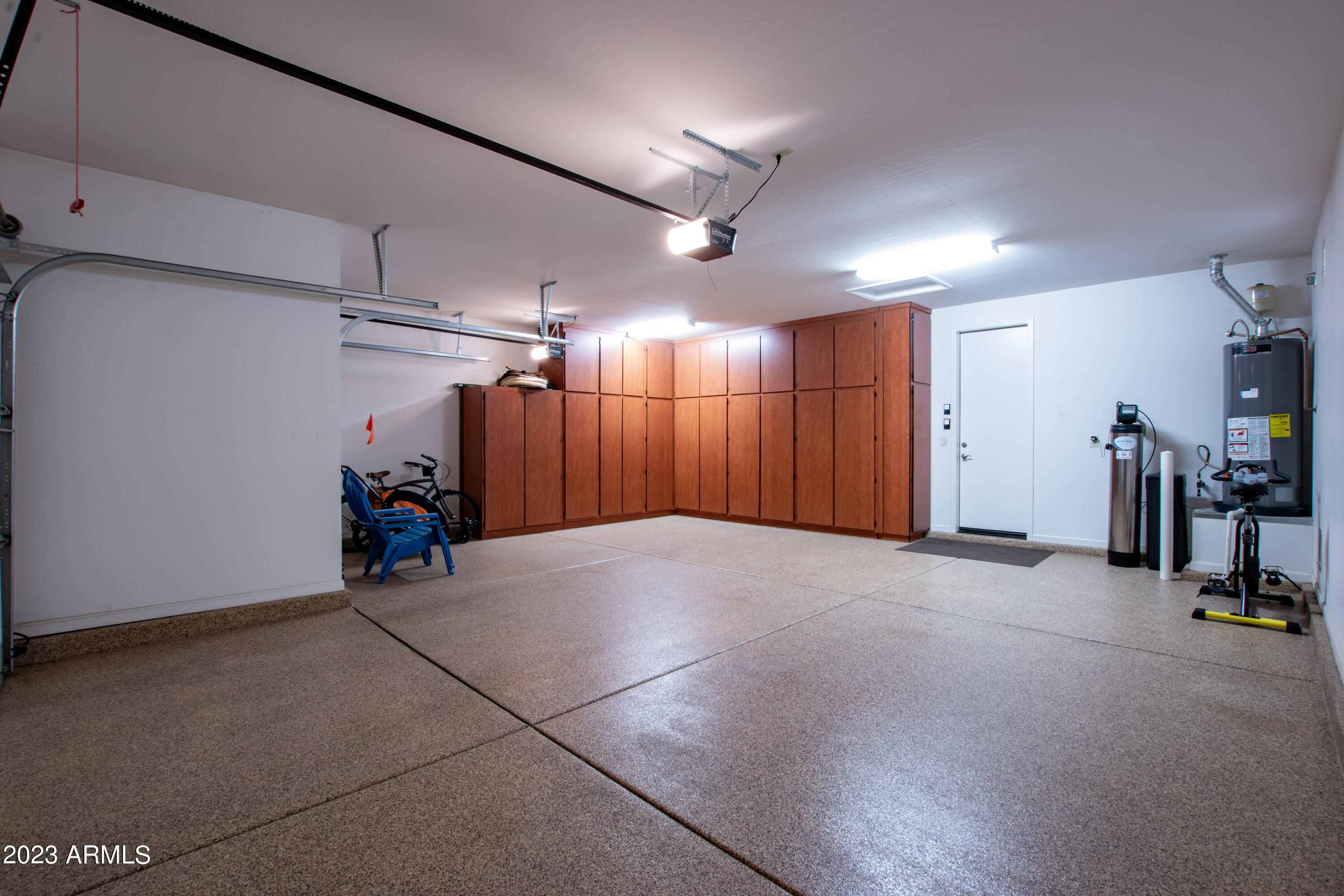 16780 W HOLLY Street