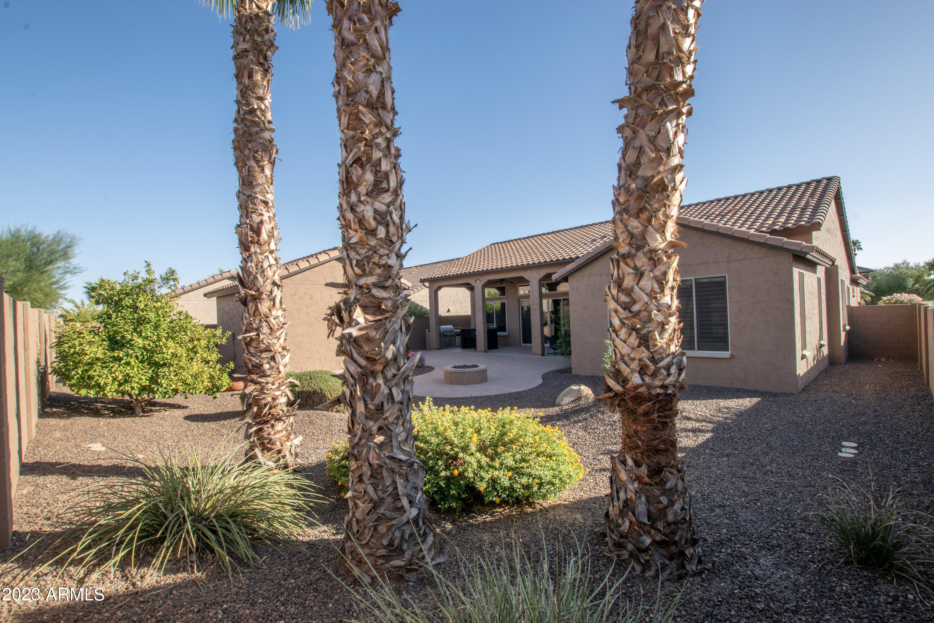 16780 W HOLLY Street