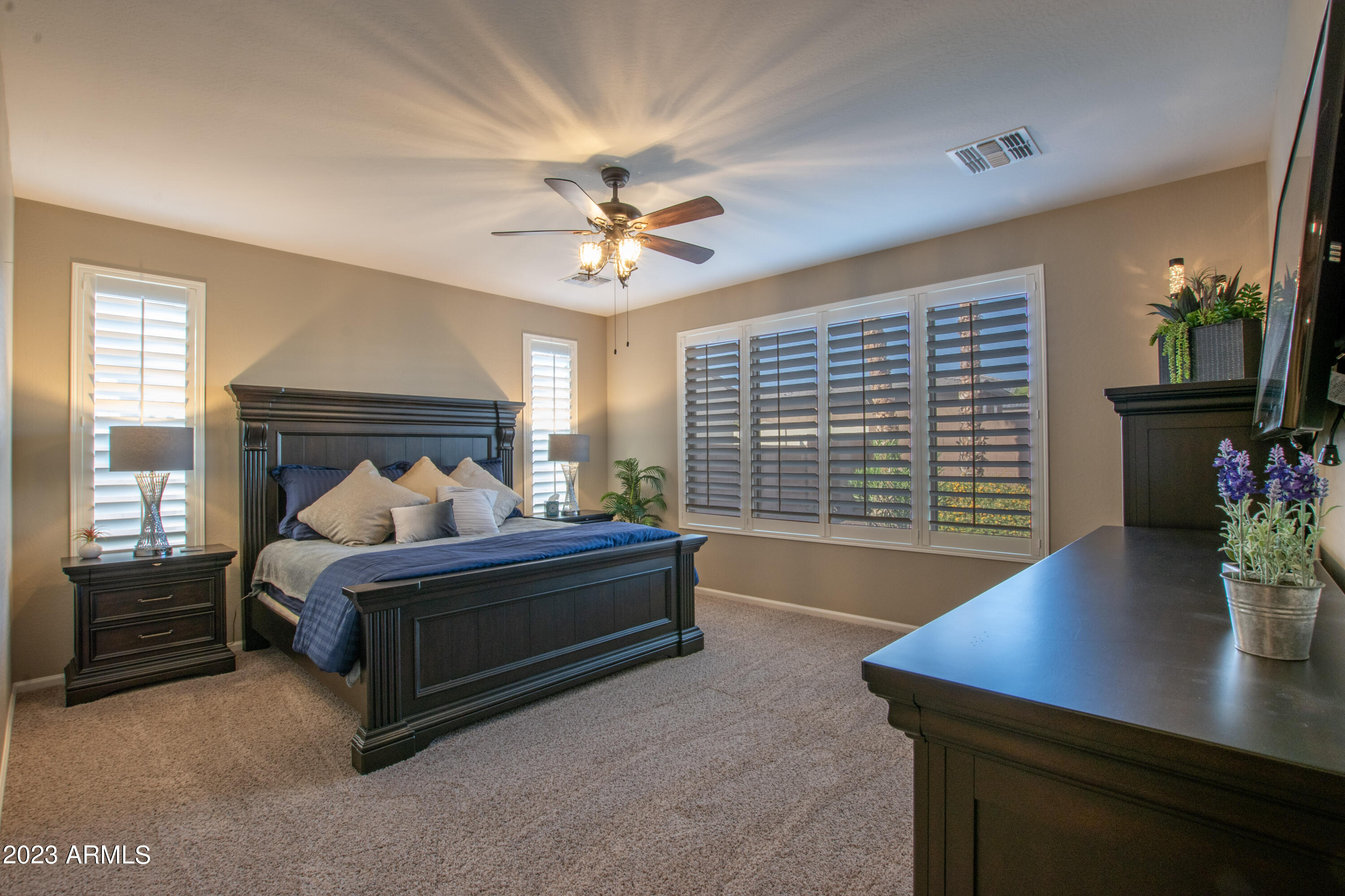 16780 W HOLLY Street