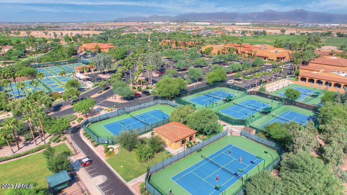 16780 W HOLLY Street