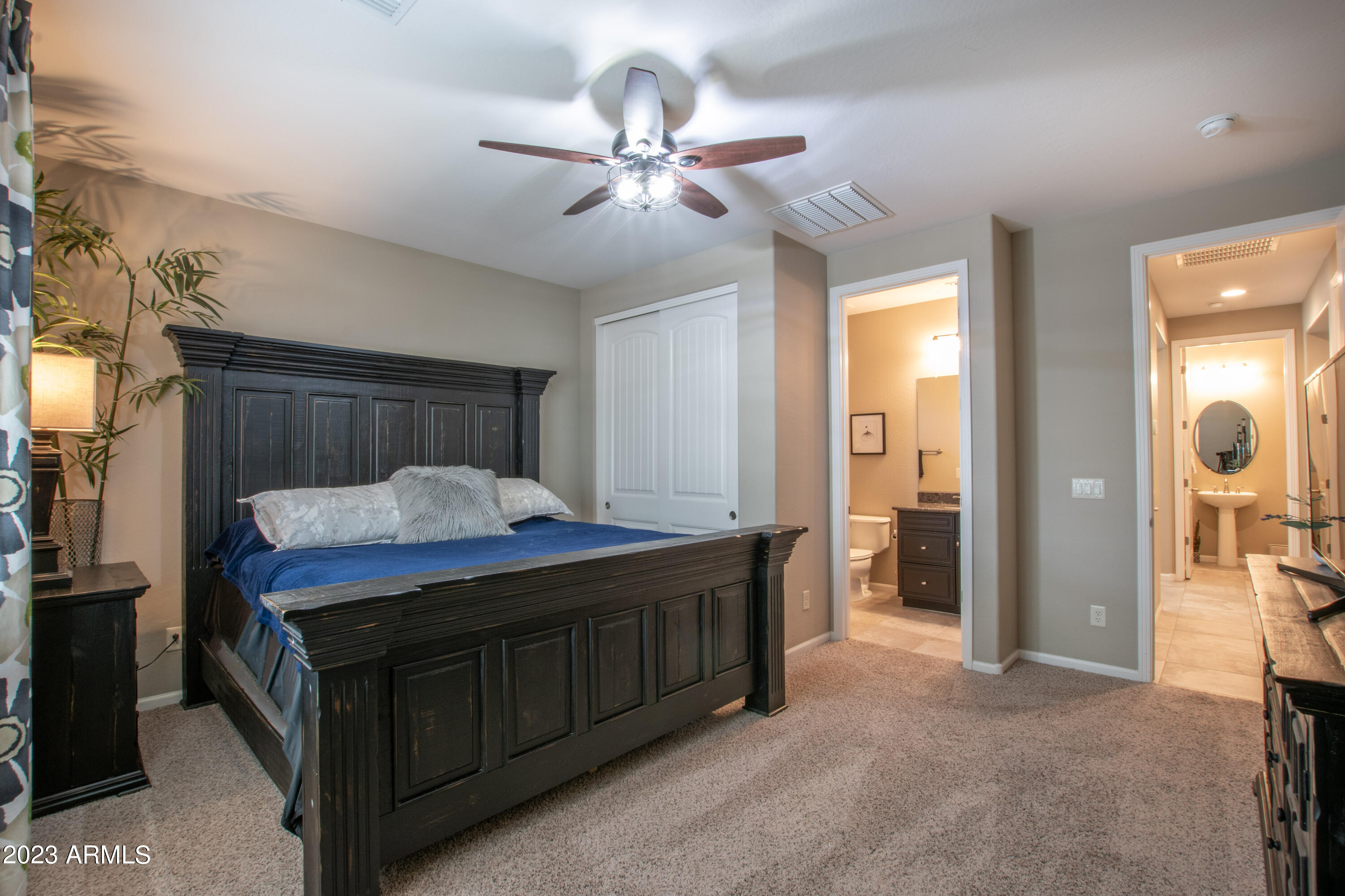 16780 W HOLLY Street