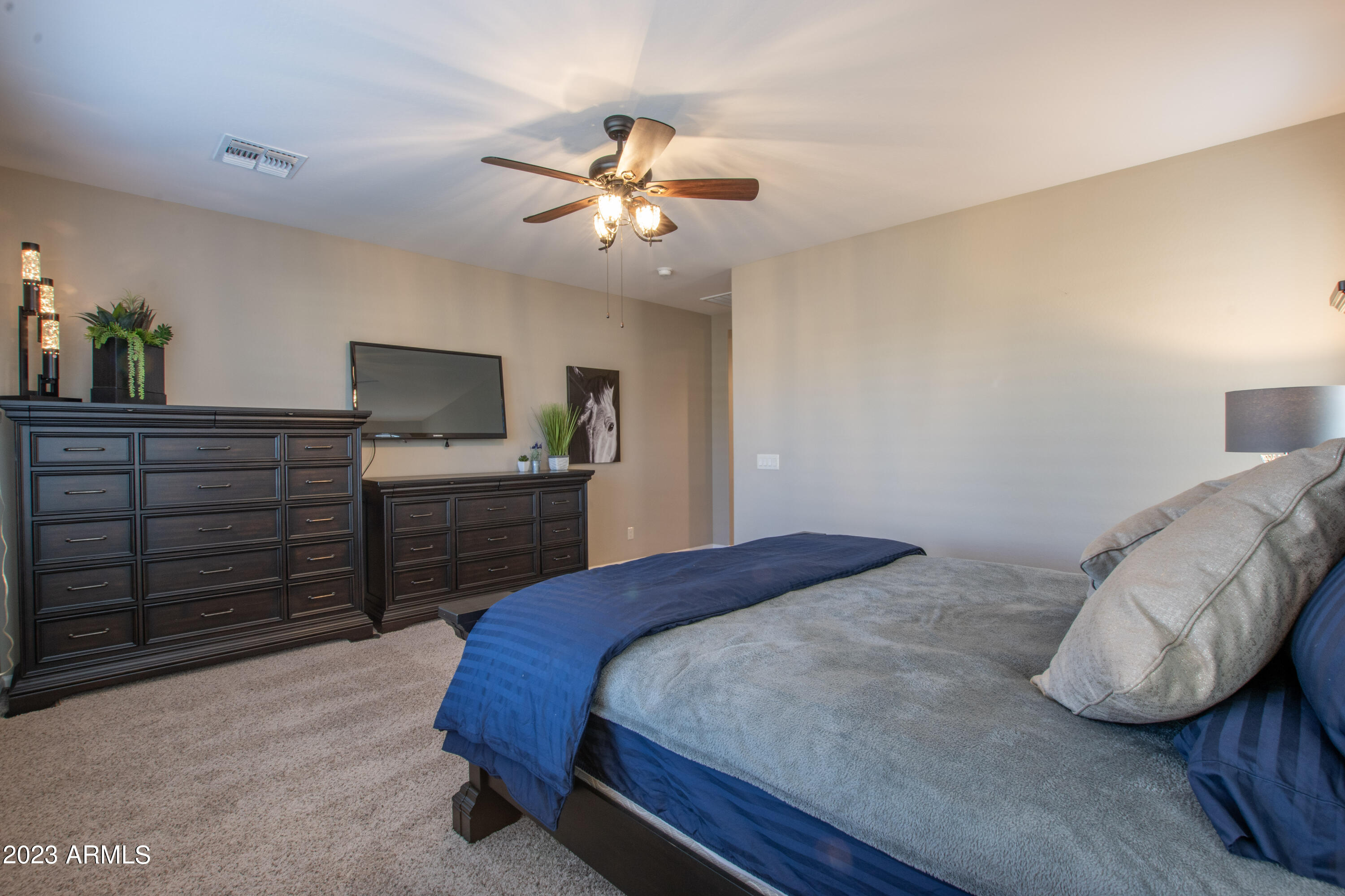 16780 W HOLLY Street