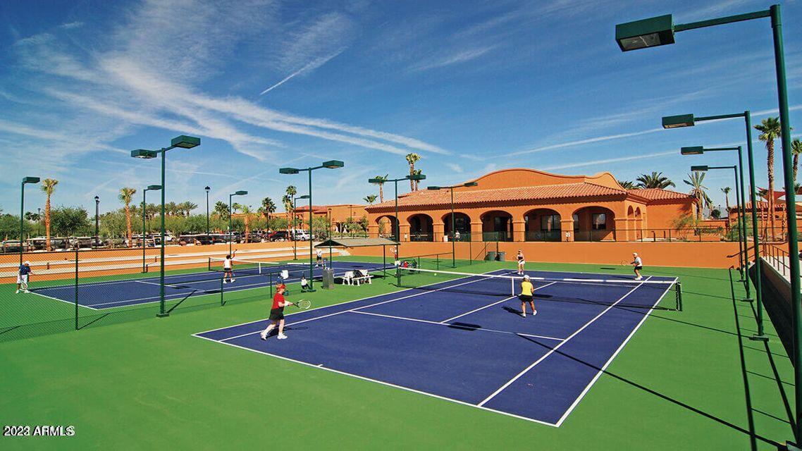 16780 W HOLLY Street