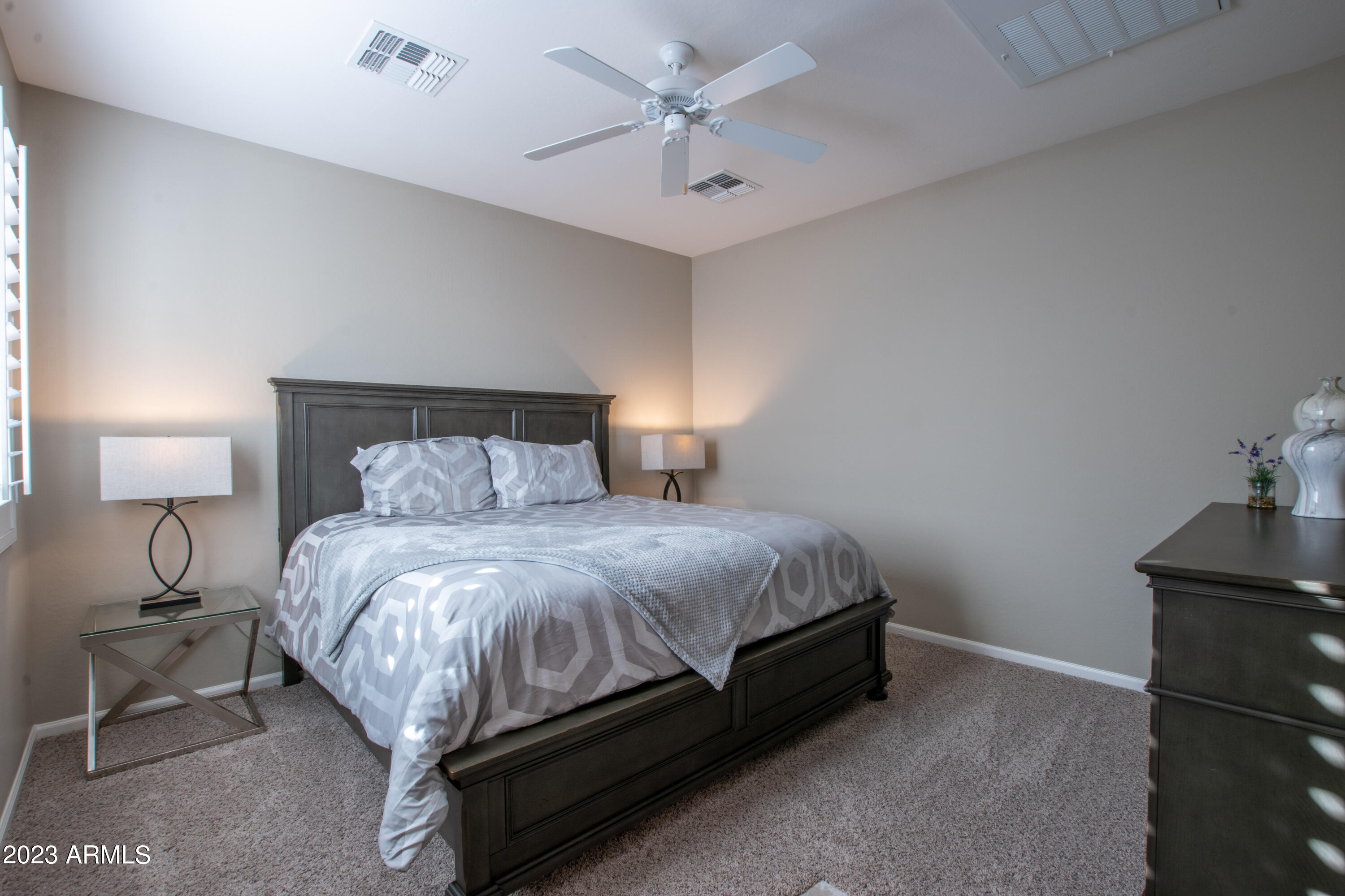 16780 W HOLLY Street