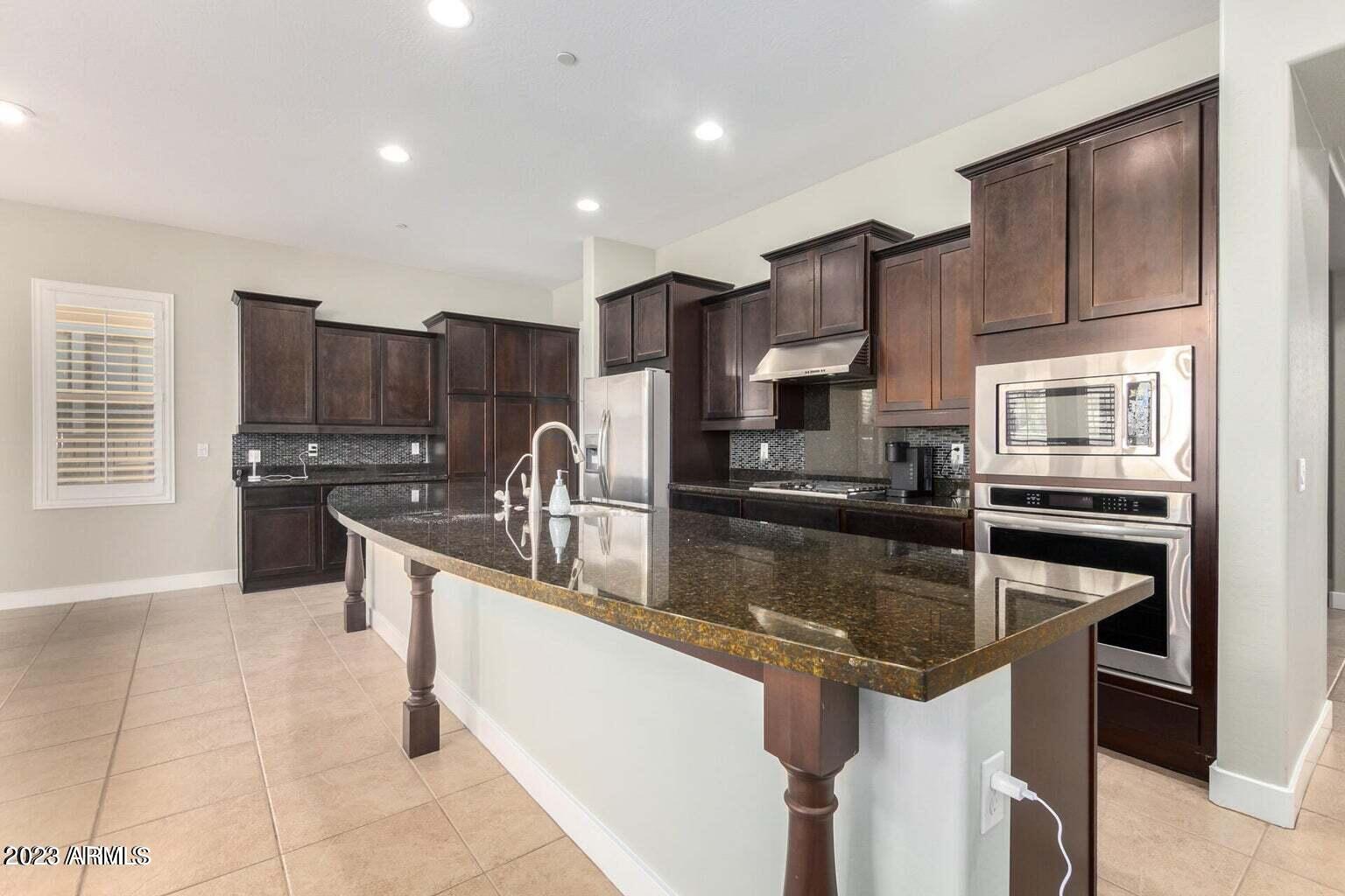 27000 N ALMA SCHOOL Parkway, 1006