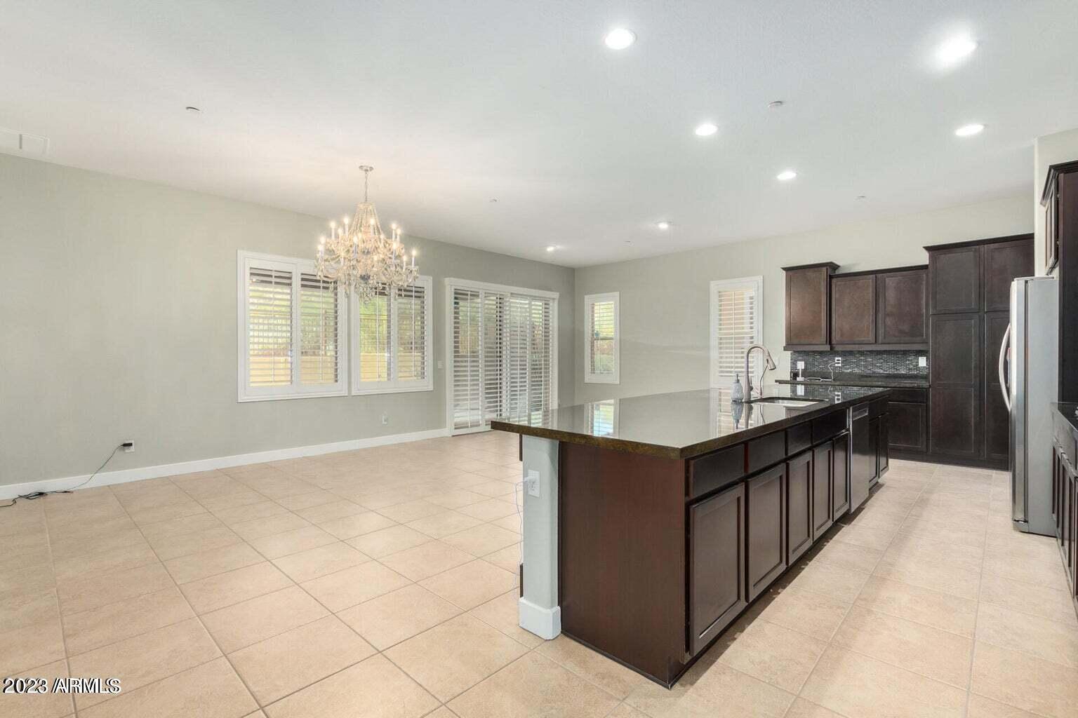 27000 N ALMA SCHOOL Parkway, 1006