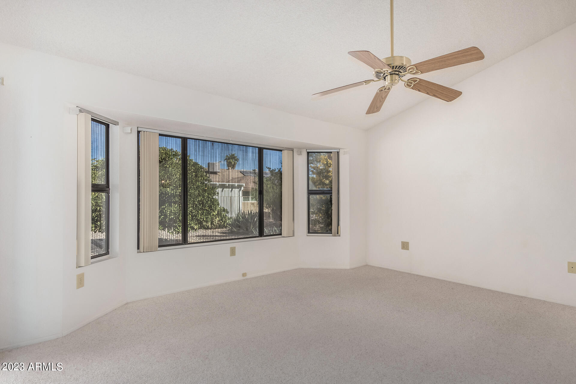 14434 W WHITE ROCK Drive