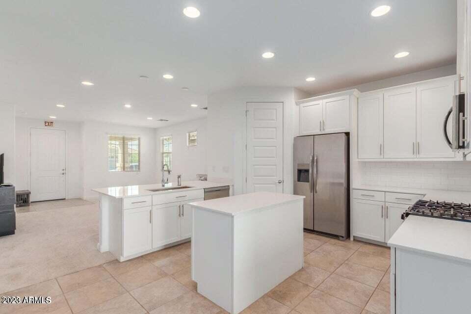 3741 S 64TH Drive