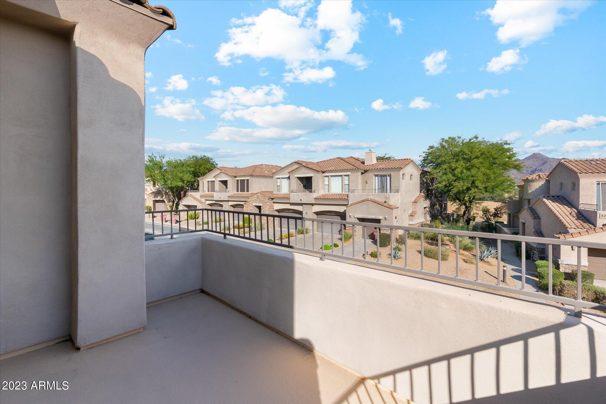 19475 N GRAYHAWK Drive, 2091