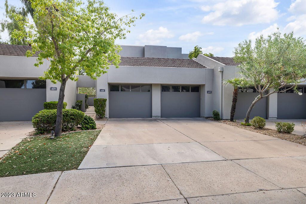 7700 E GAINEY RANCH Road, 207