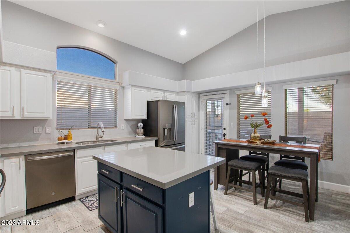 3509 W WHISPERING WIND Drive