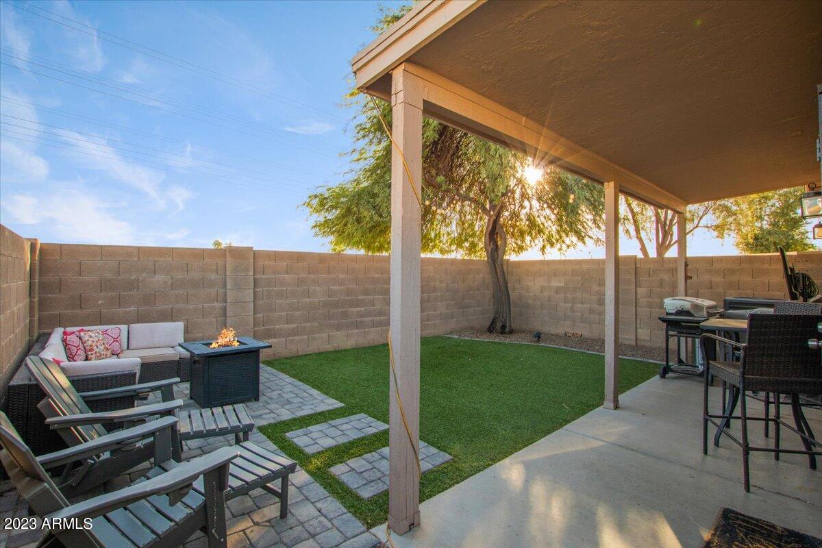 3509 W WHISPERING WIND Drive