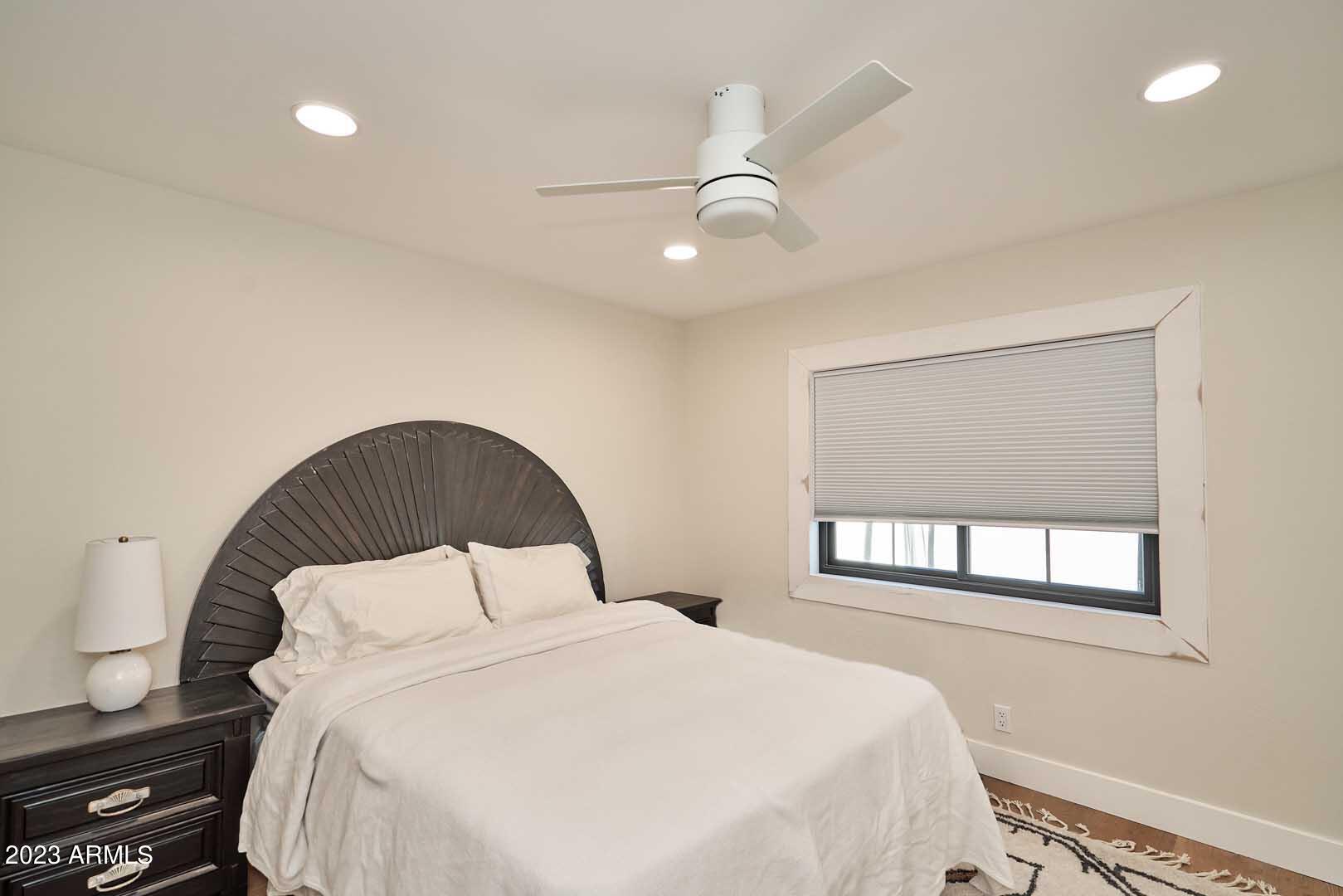 8430 E Via De Encanto