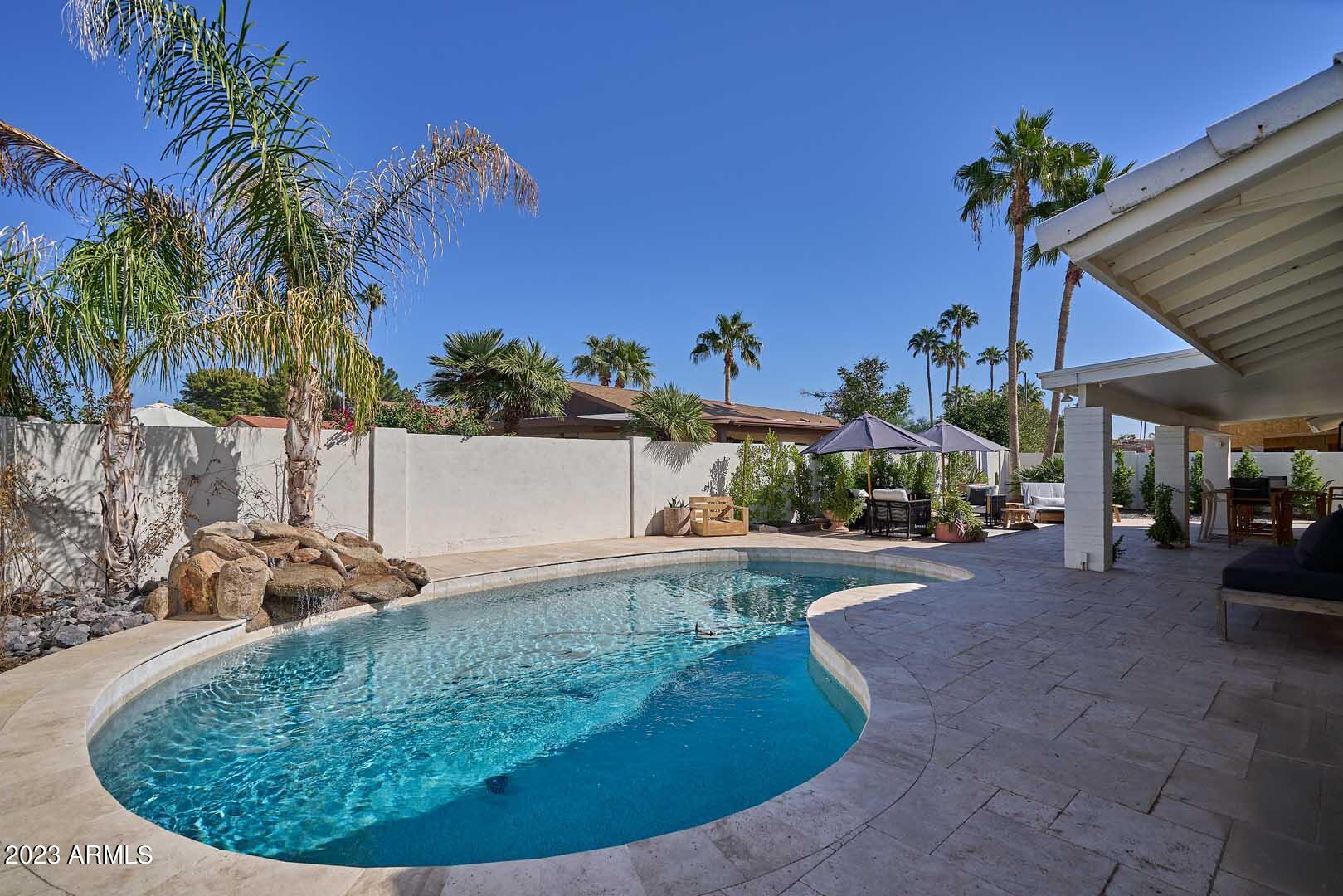 8430 E Via De Encanto