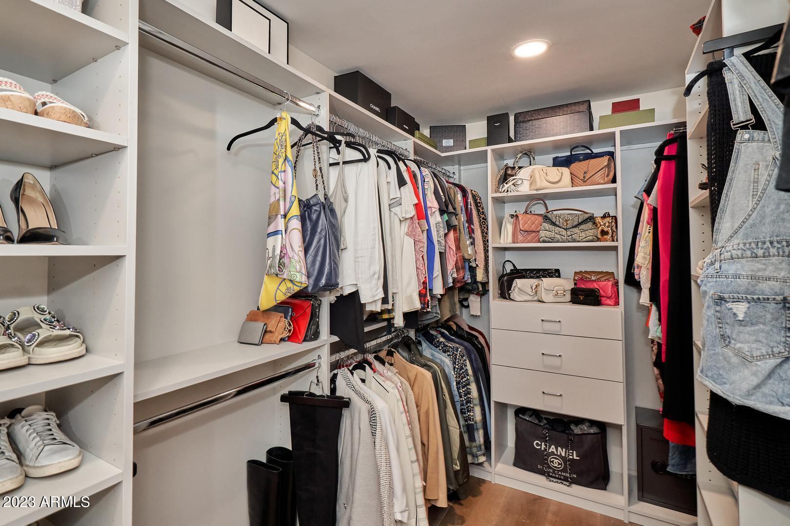 8430 E Via De Encanto