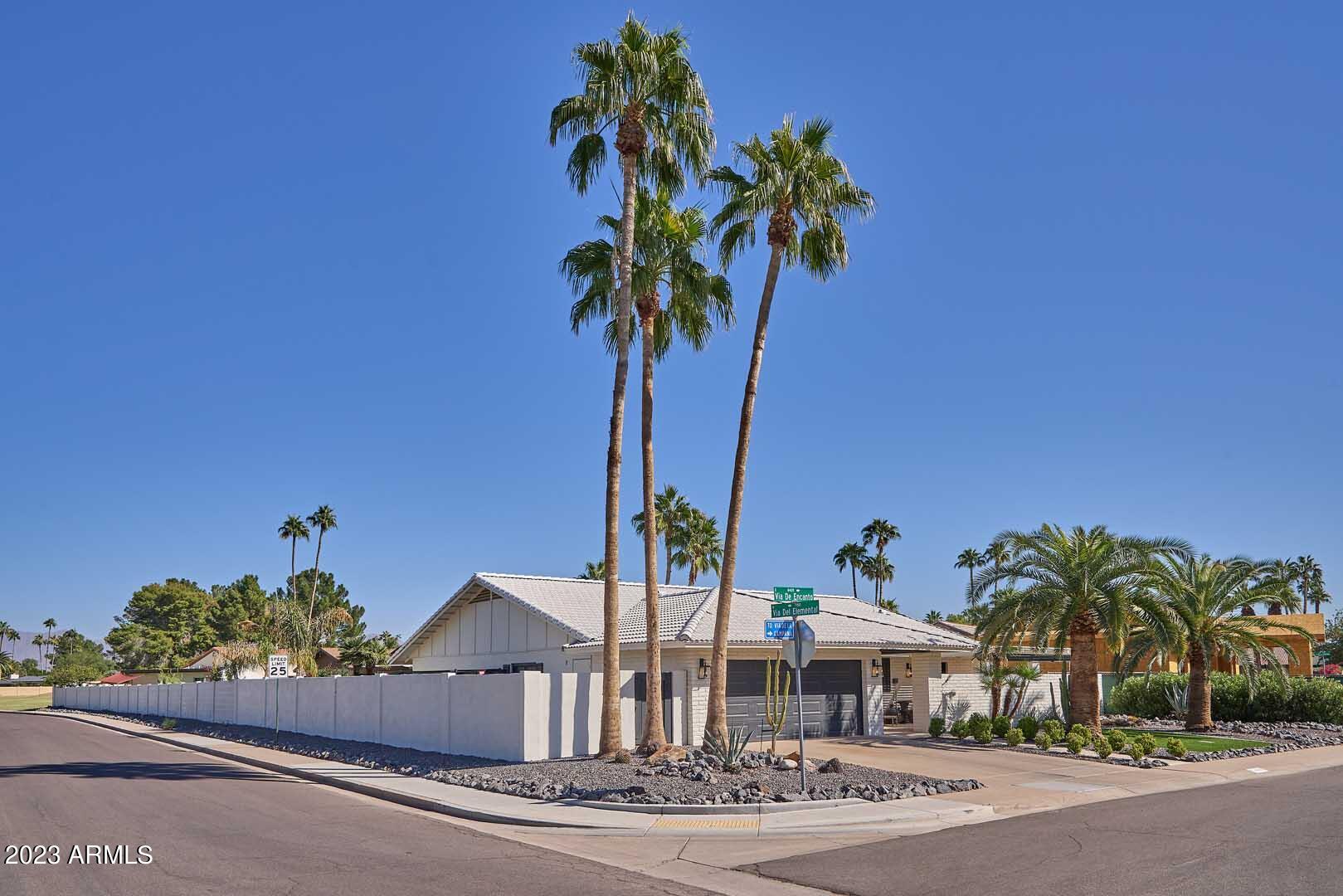 8430 E Via De Encanto
