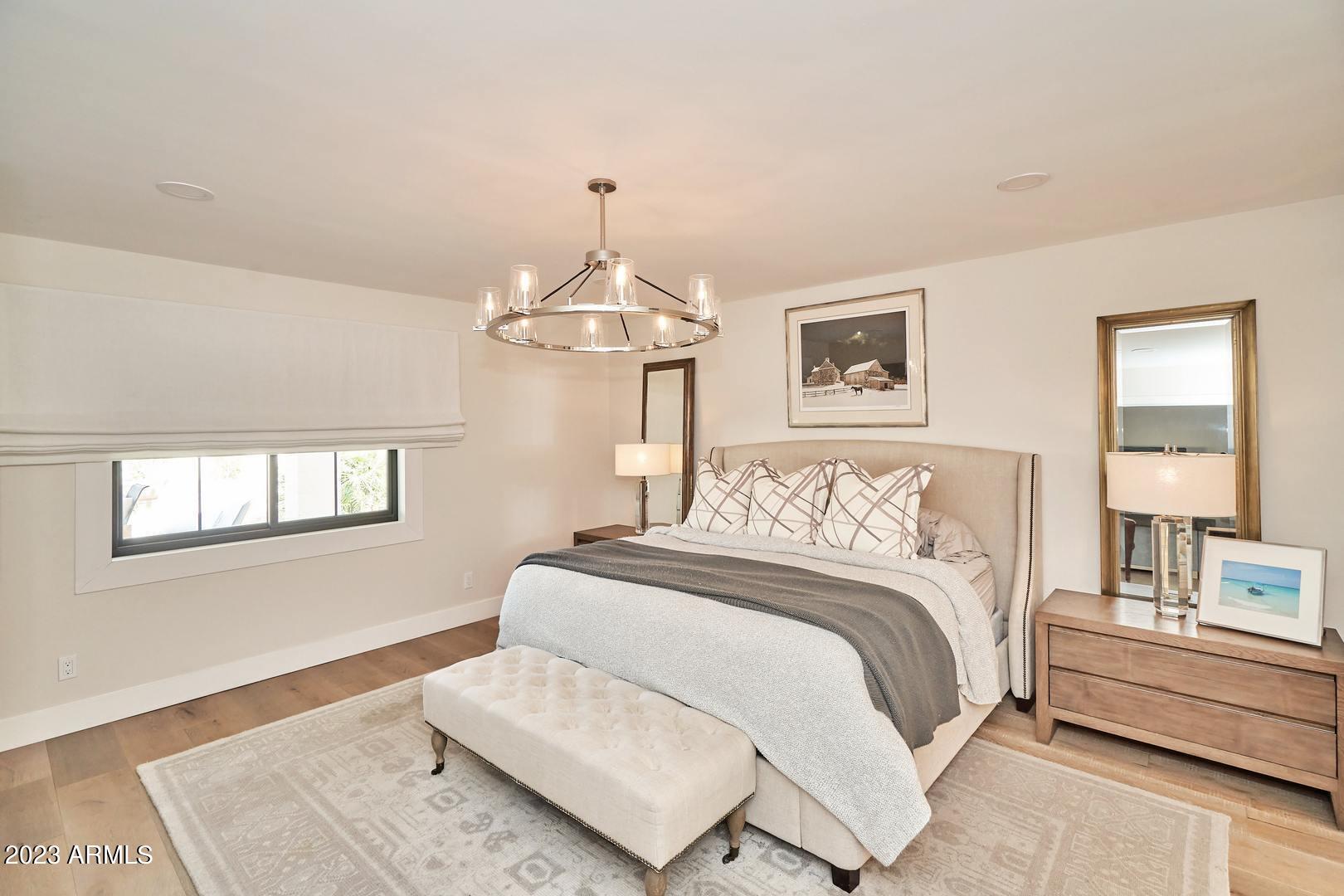 8430 E Via De Encanto