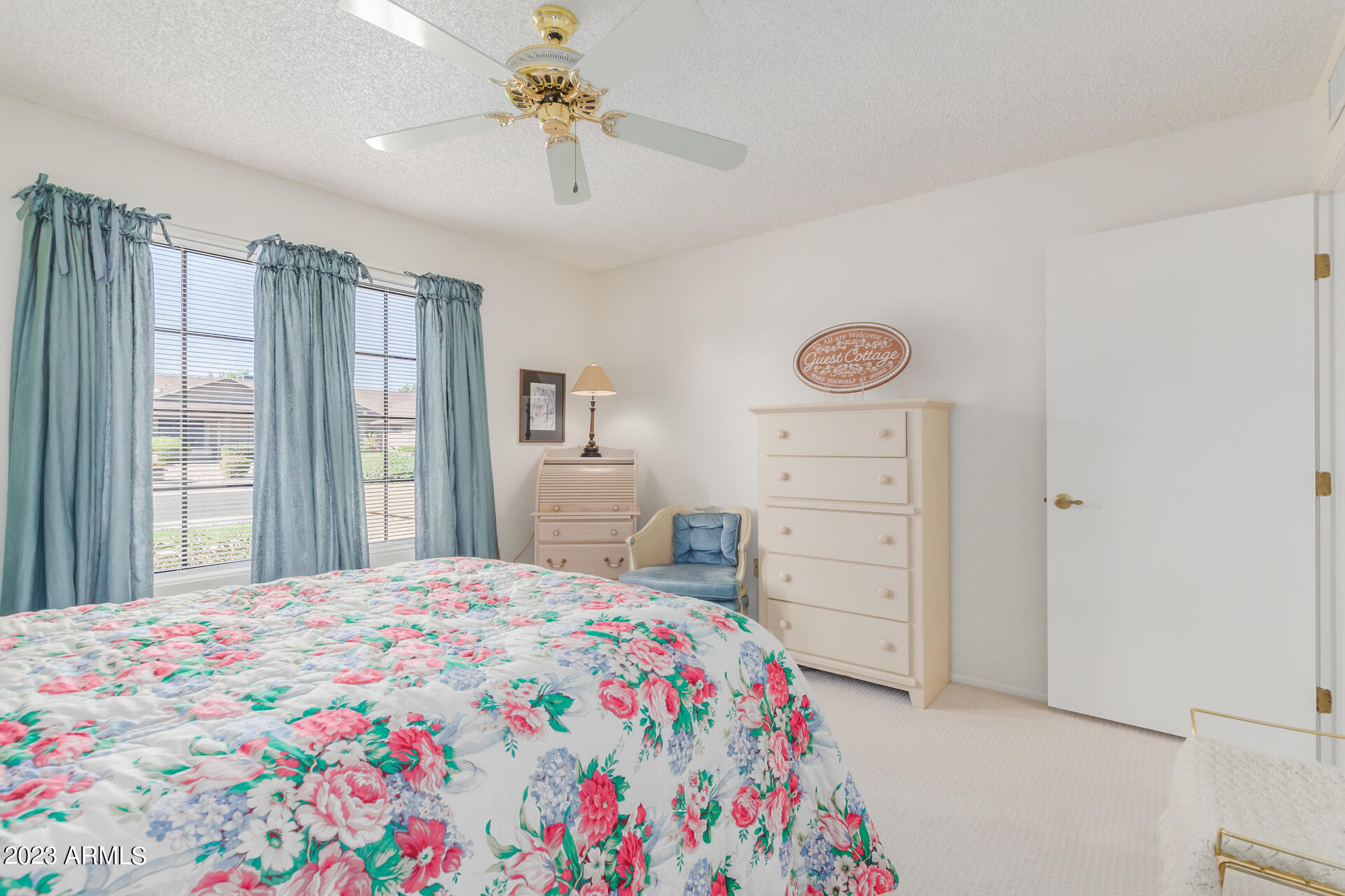 13703 W GREENVIEW Drive