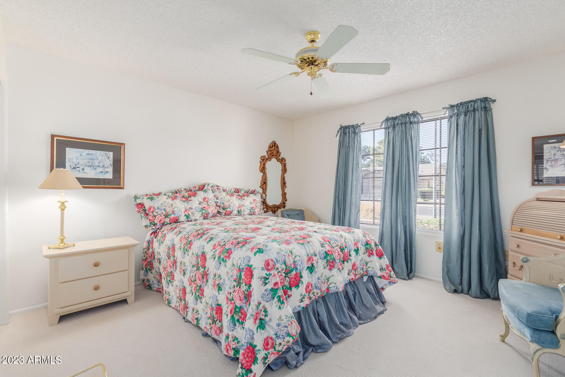 13703 W GREENVIEW Drive