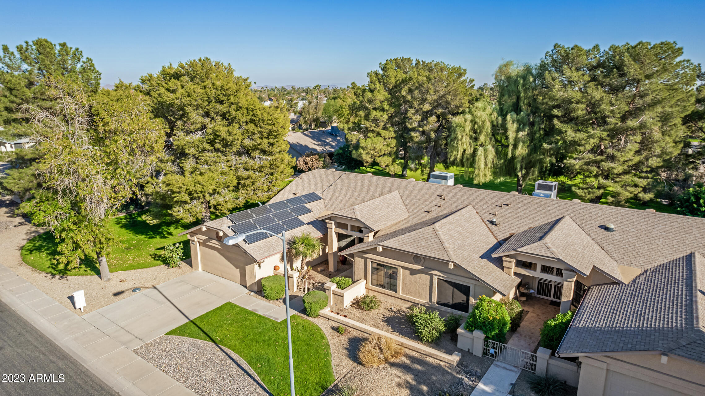 13703 W GREENVIEW Drive