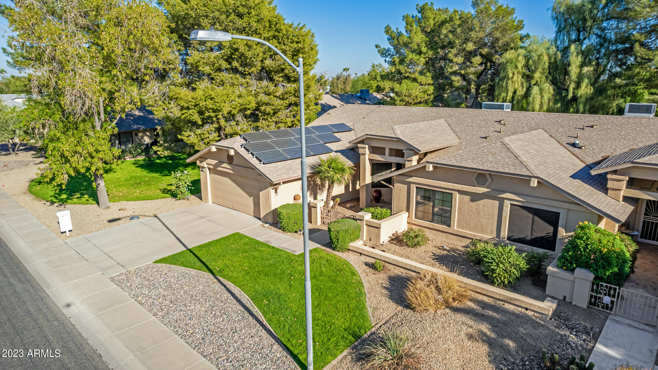13703 W GREENVIEW Drive