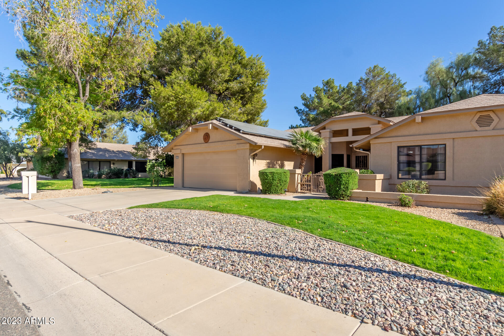 13703 W GREENVIEW Drive