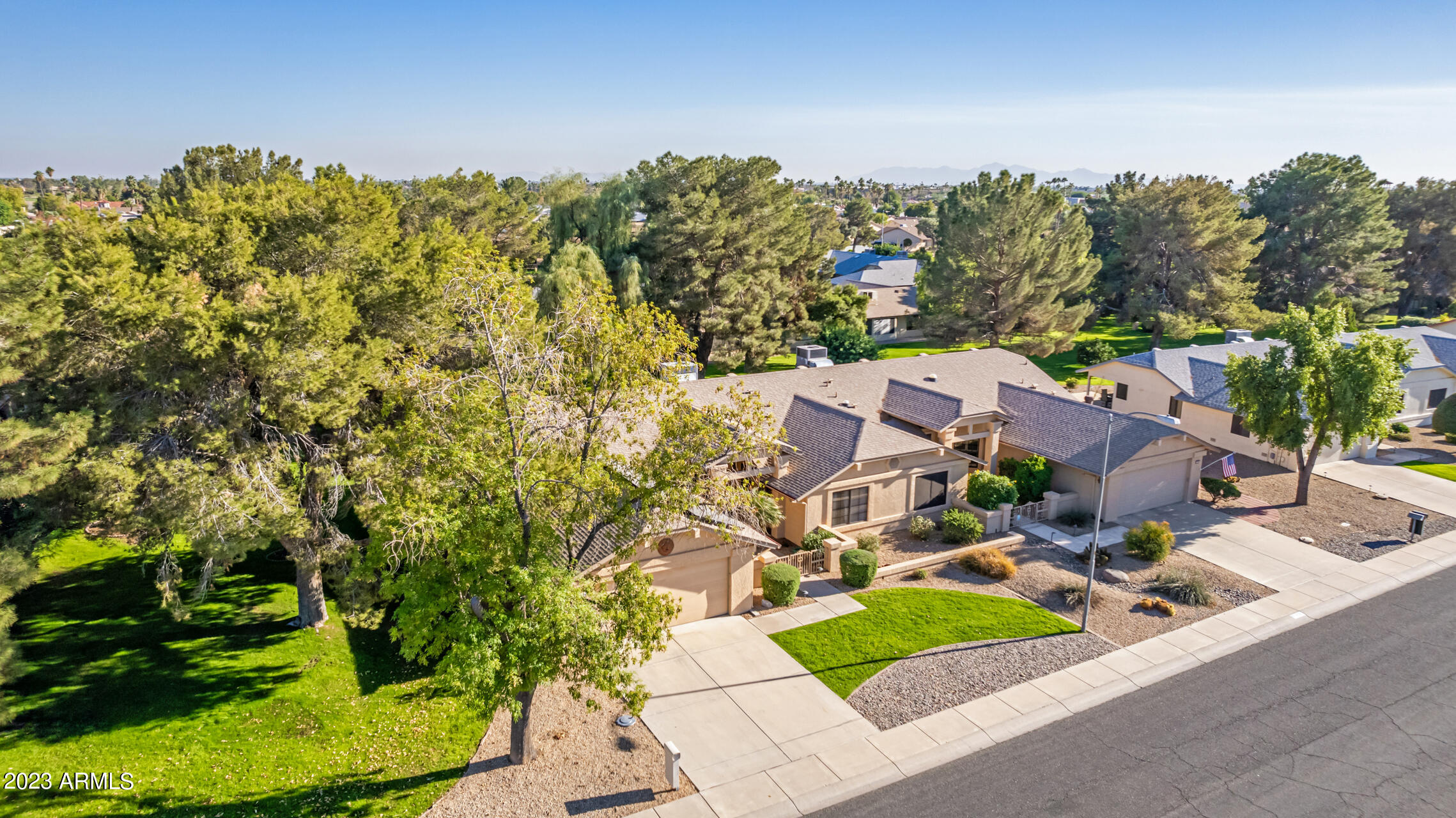 13703 W GREENVIEW Drive