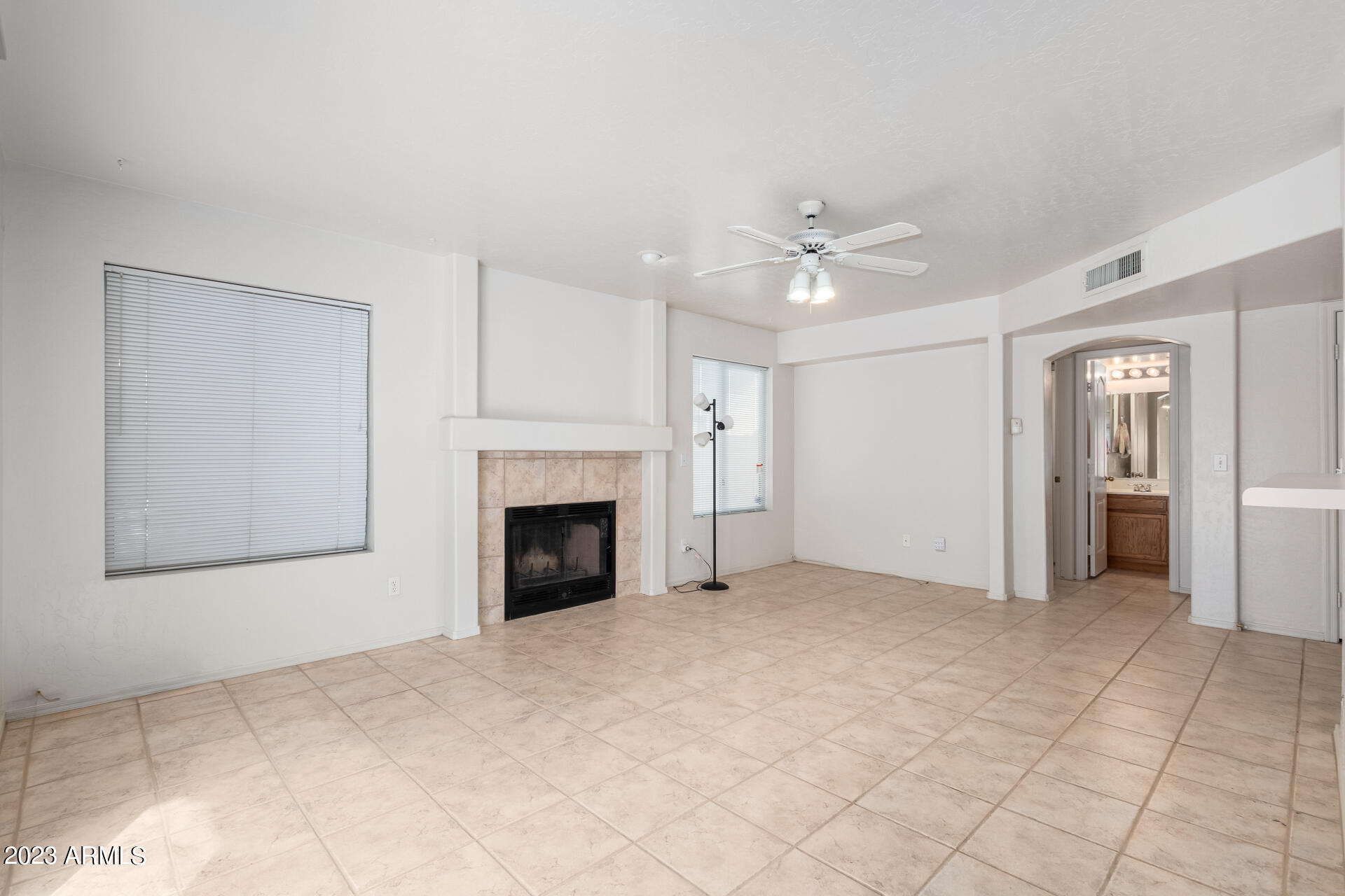 5019 E VAUGHN Drive