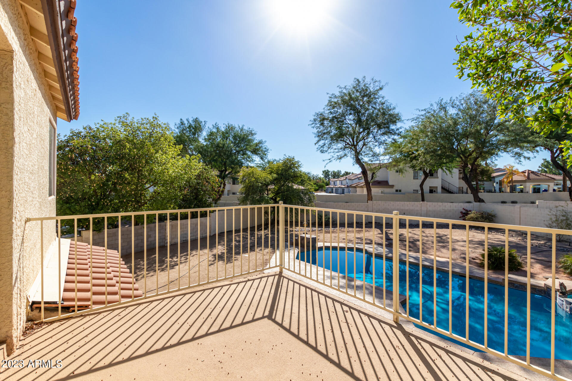 5019 E VAUGHN Drive