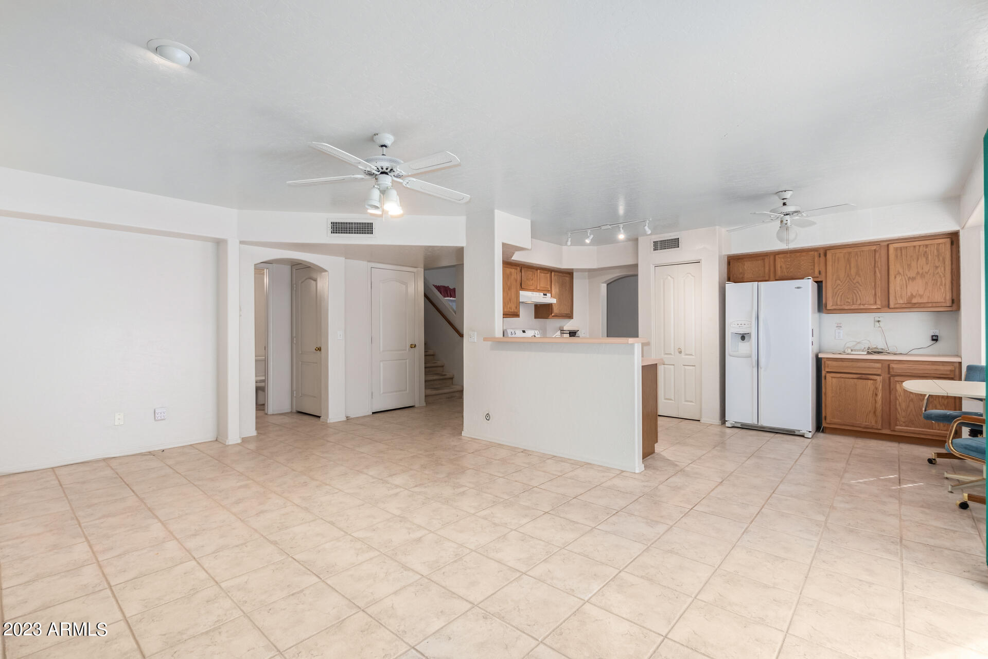 5019 E VAUGHN Drive