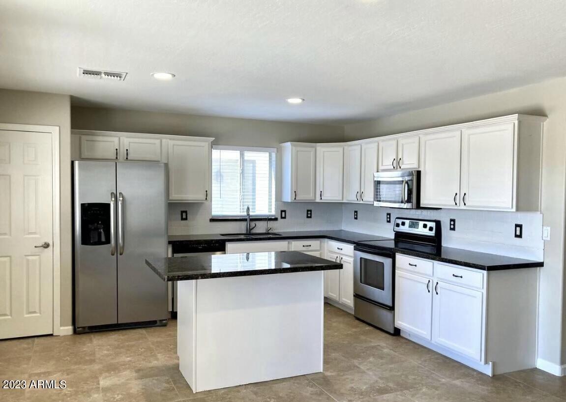 2473 W TANNER RANCH Road