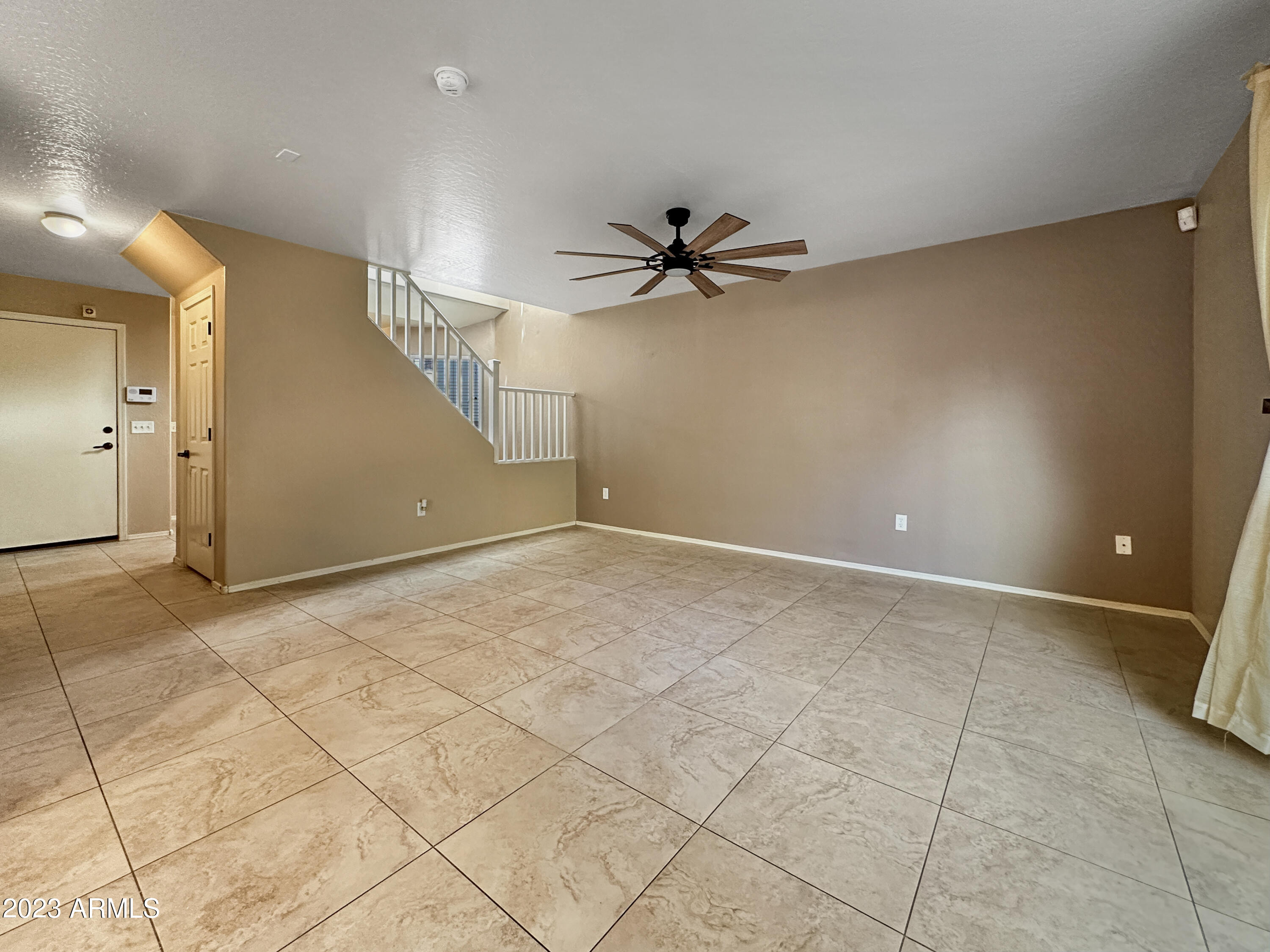 6058 N FLORENCE Avenue