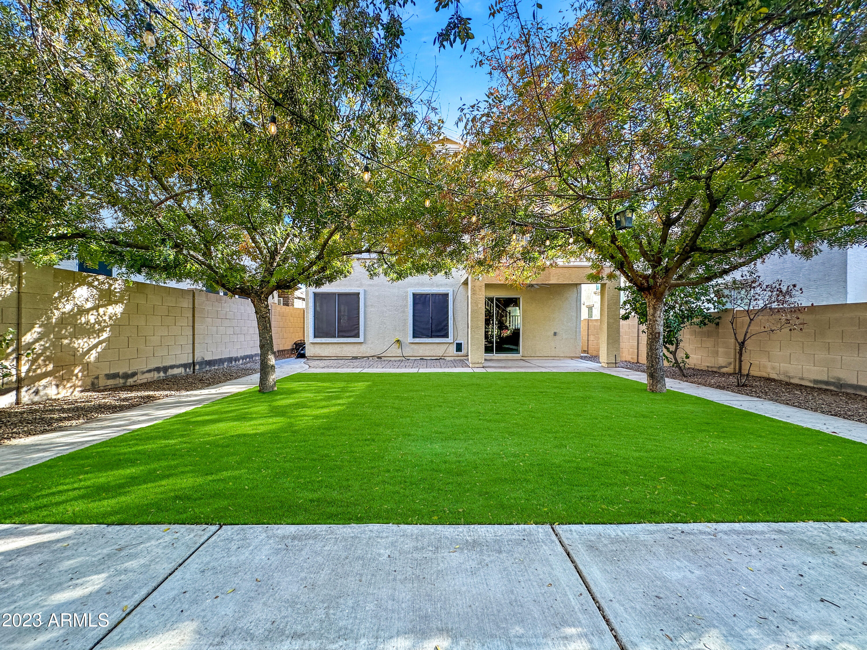 6058 N FLORENCE Avenue