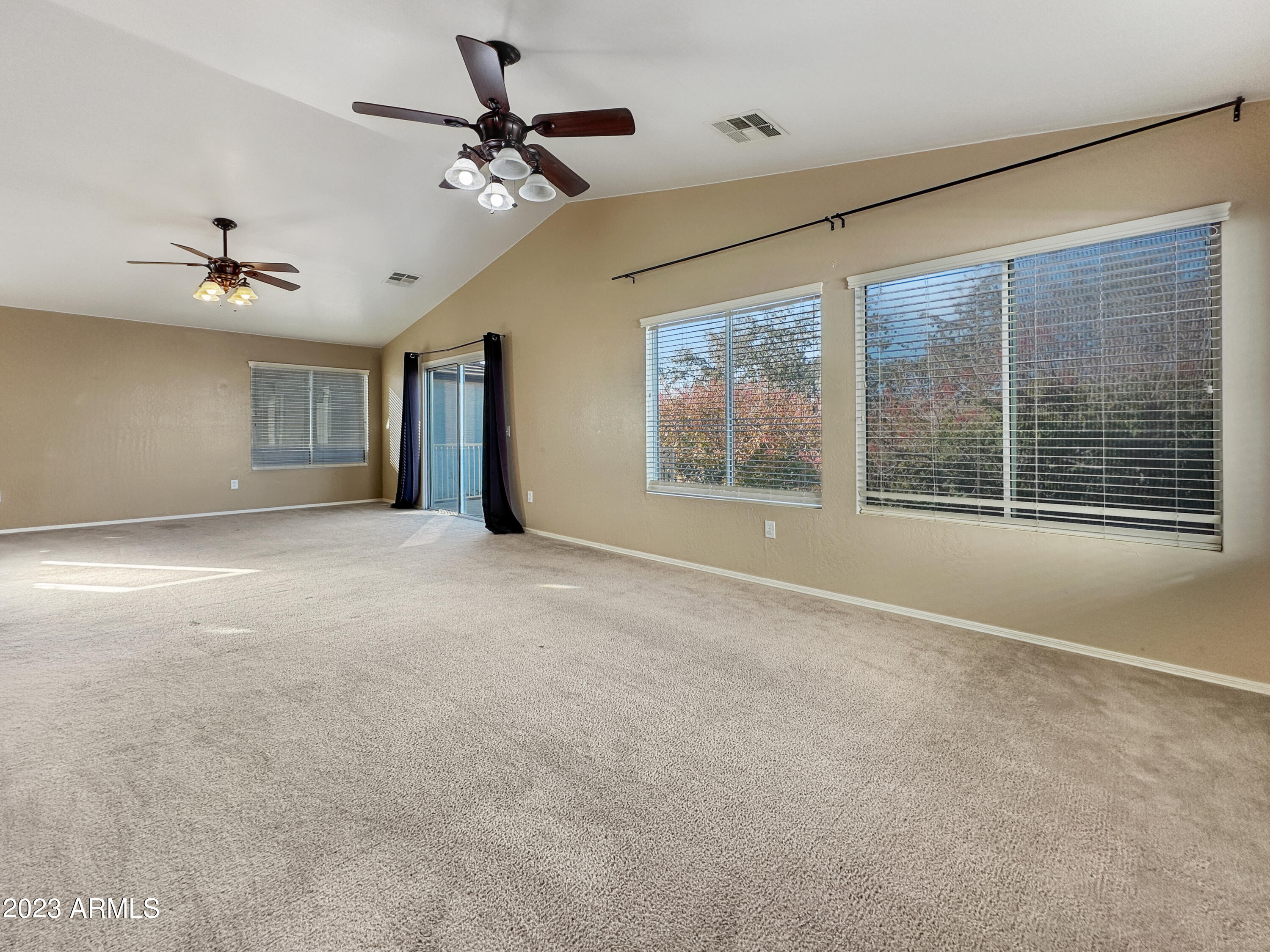 6058 N FLORENCE Avenue