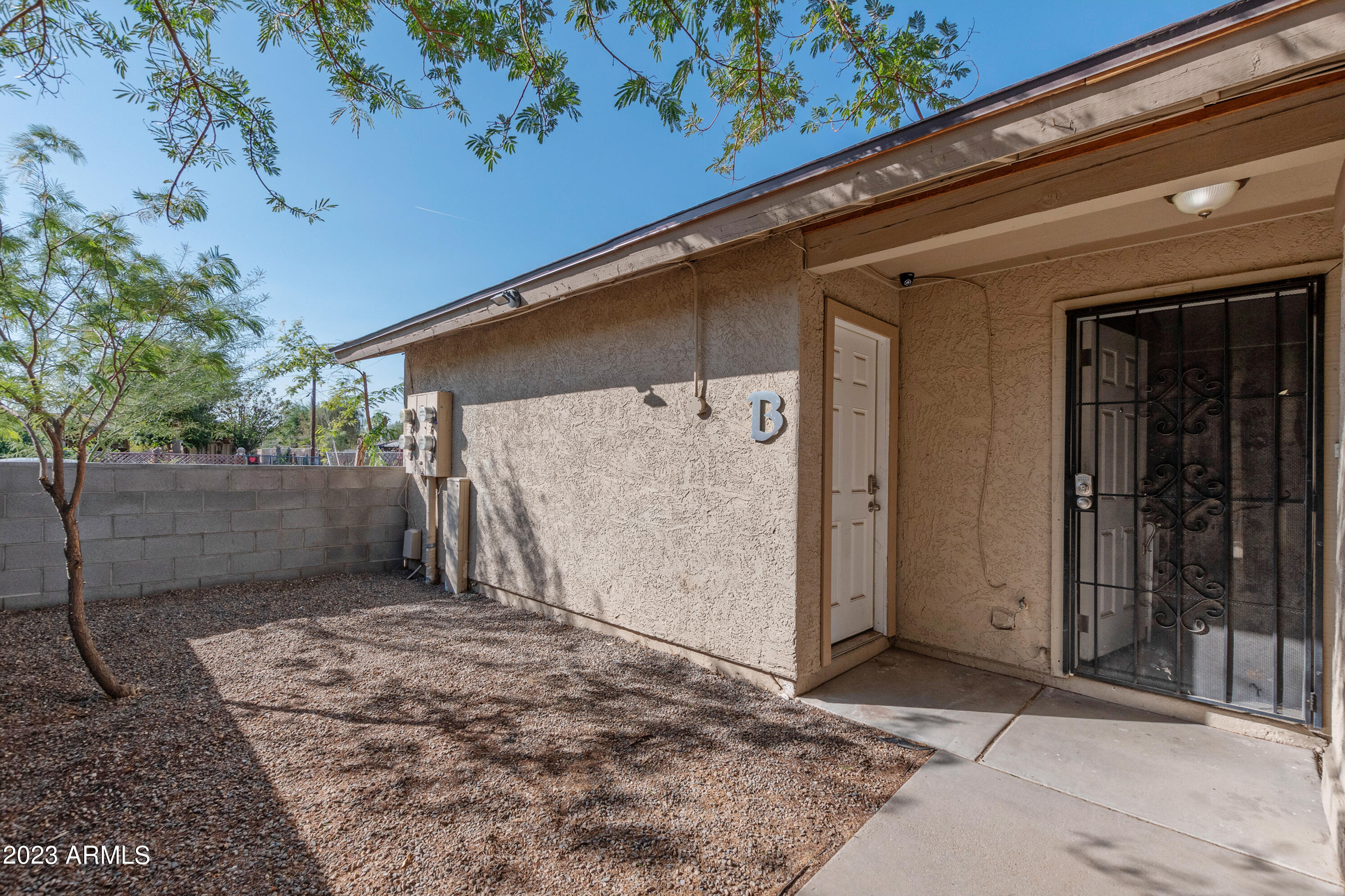 303 E LUDLOW Drive