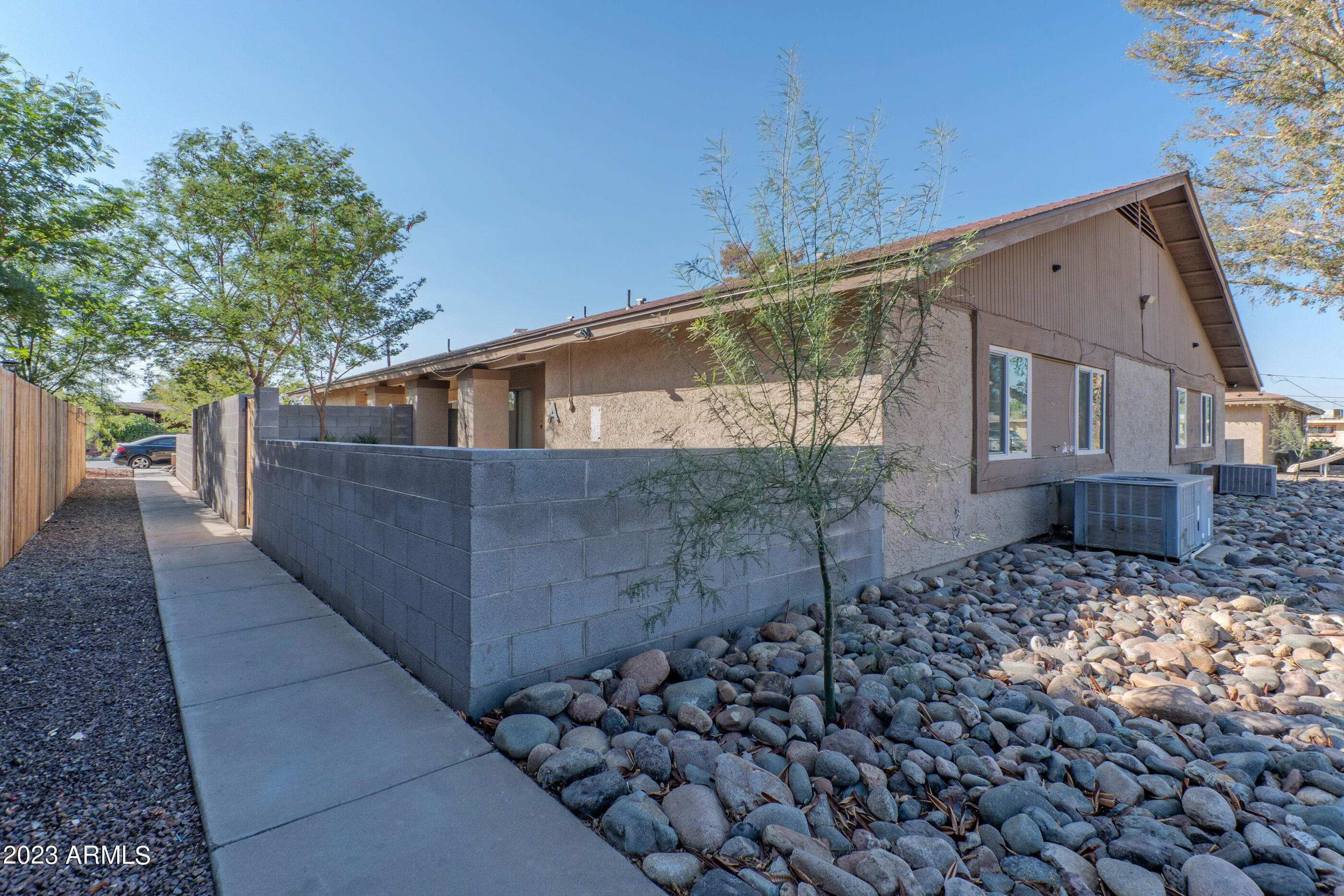 303 E LUDLOW Drive