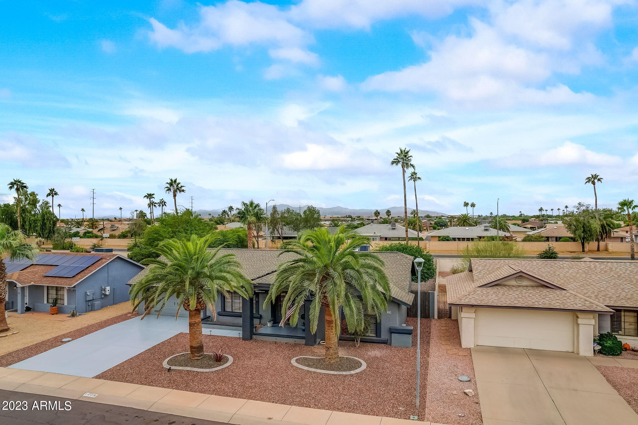 17214 N DESERT GLEN Drive