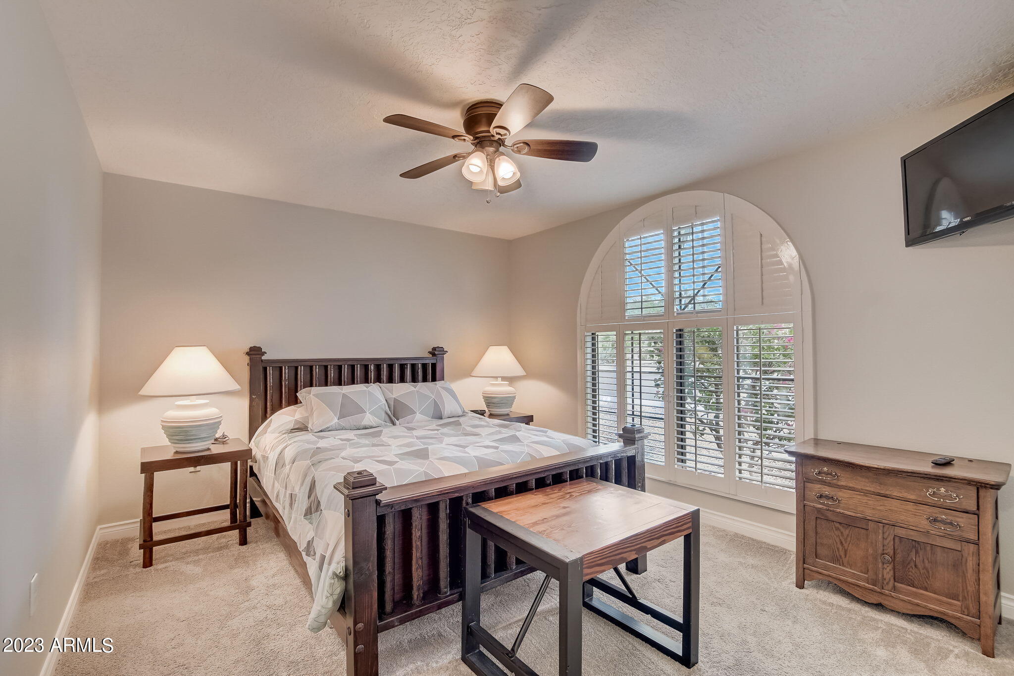 17214 N DESERT GLEN Drive