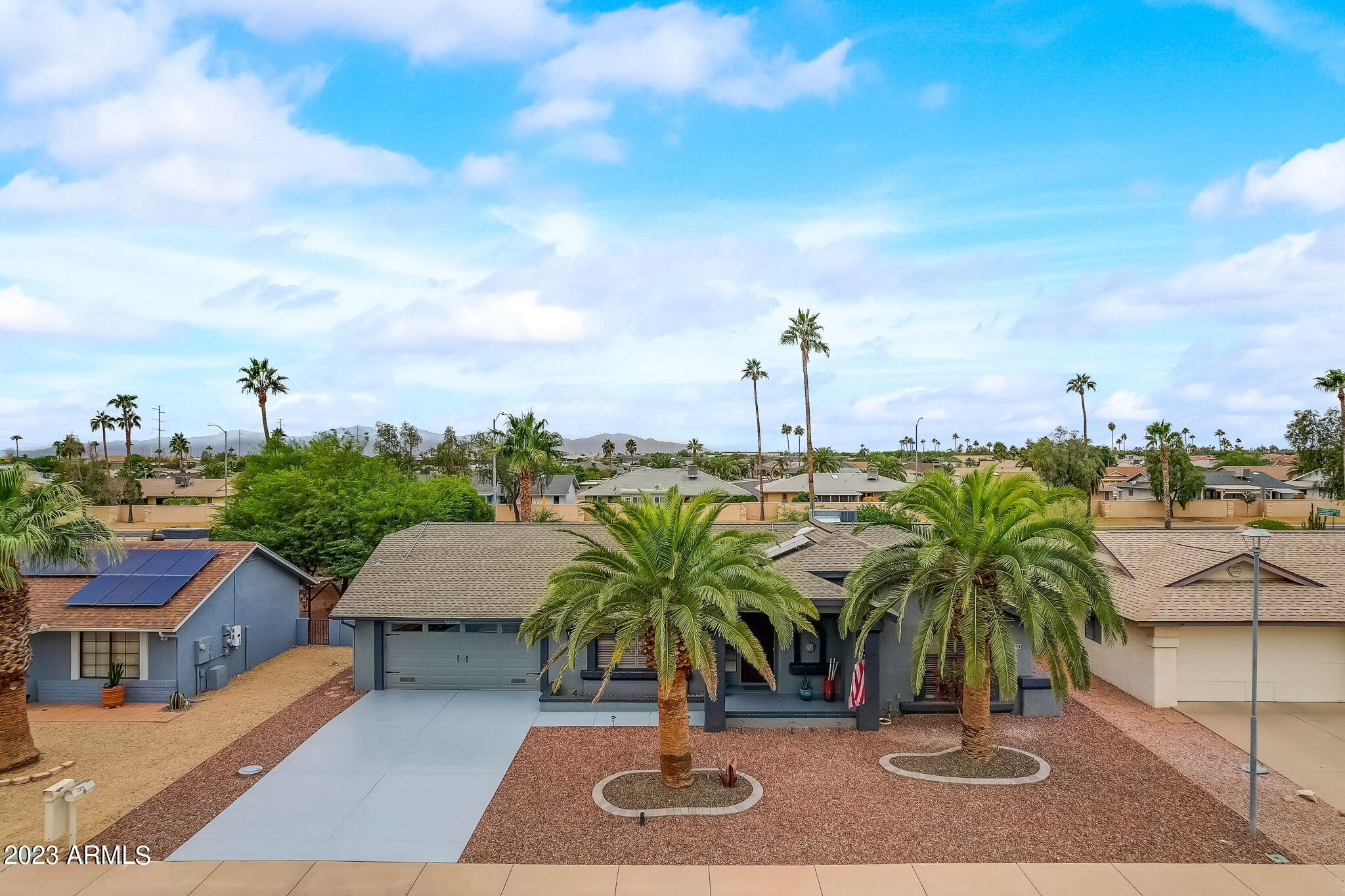 17214 N DESERT GLEN Drive