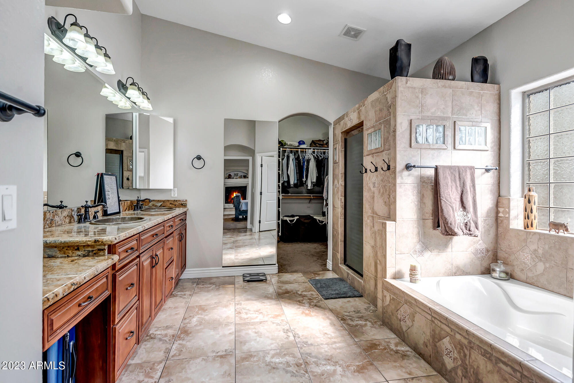 4520 W JUDSON Drive